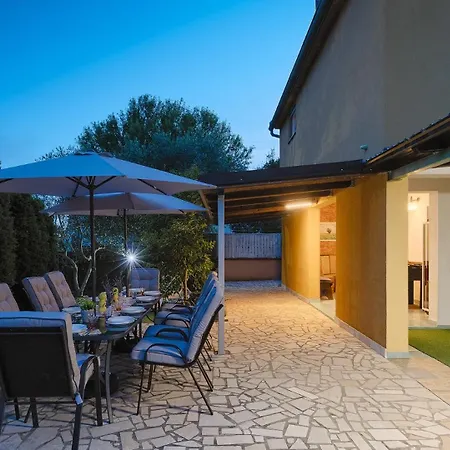 Villa Popovi By Guide